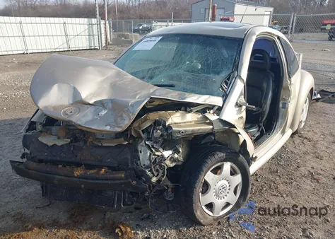 2001 Volkswagen New Beetle Gls 1.8L Turbo z USA, uszkodzony, nr VIN 3VWCC21C01M423276